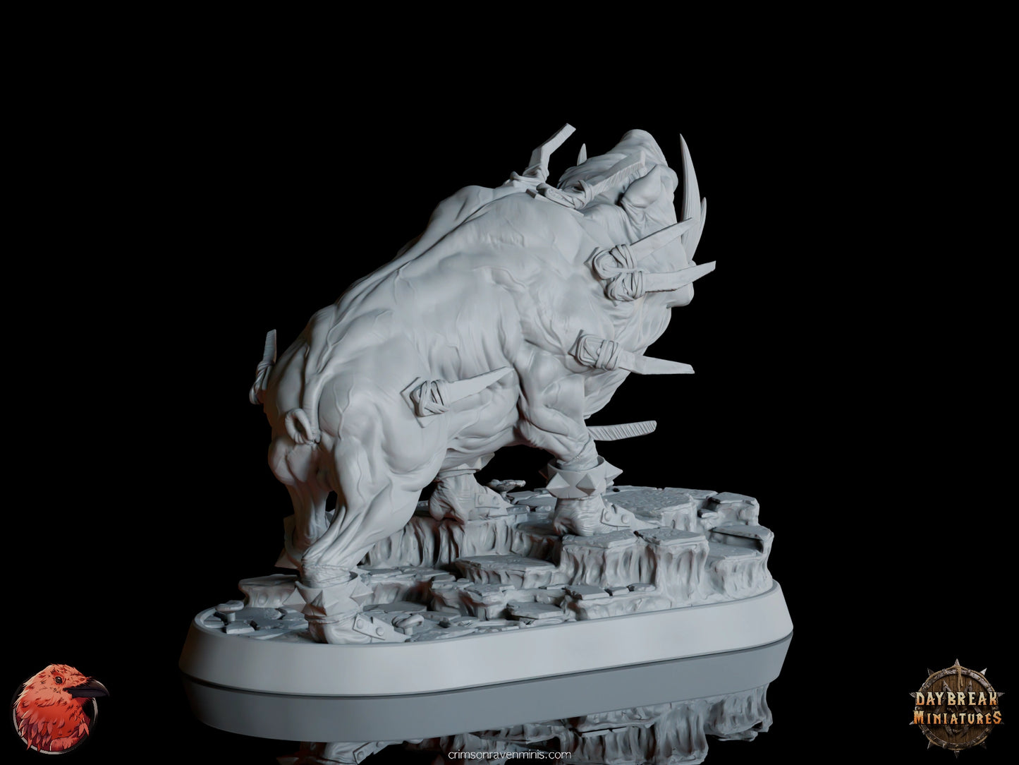 Nickis da Traedzle war pig, rear view showing stance and base details 