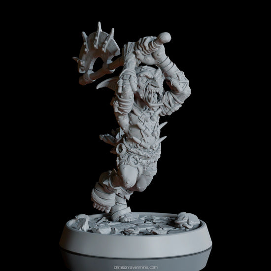 Orleg da Traedzle goblin warrior leaping with a spiked club. 32mm scale tabletop miniature.